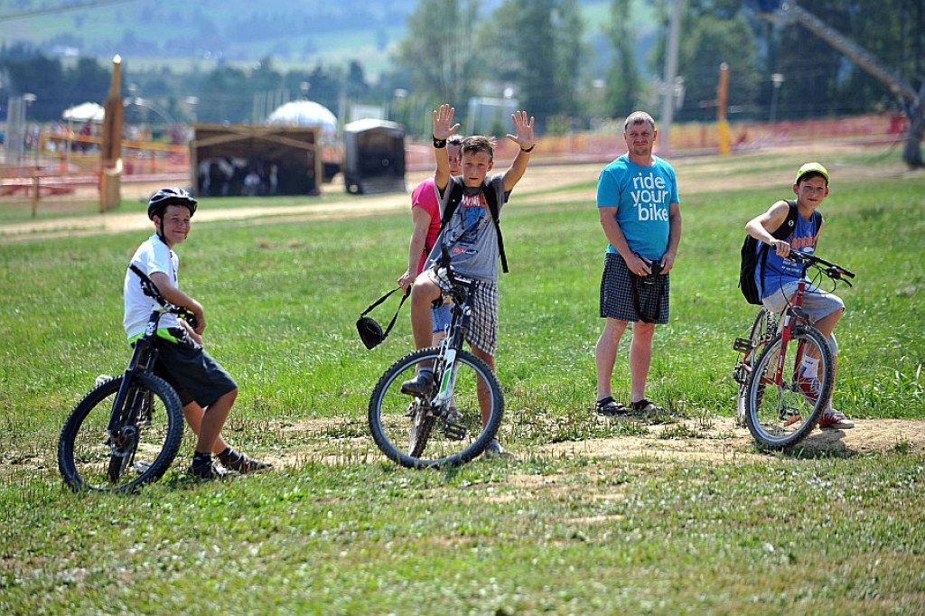 Białka Tarzańska: Cross Monster i eksplozja kolorów