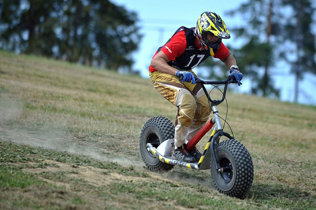 Białka Tarzańska: Cross Monster i eksplozja kolorów