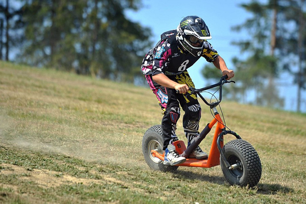 Białka Tarzańska: Cross Monster i eksplozja kolorów