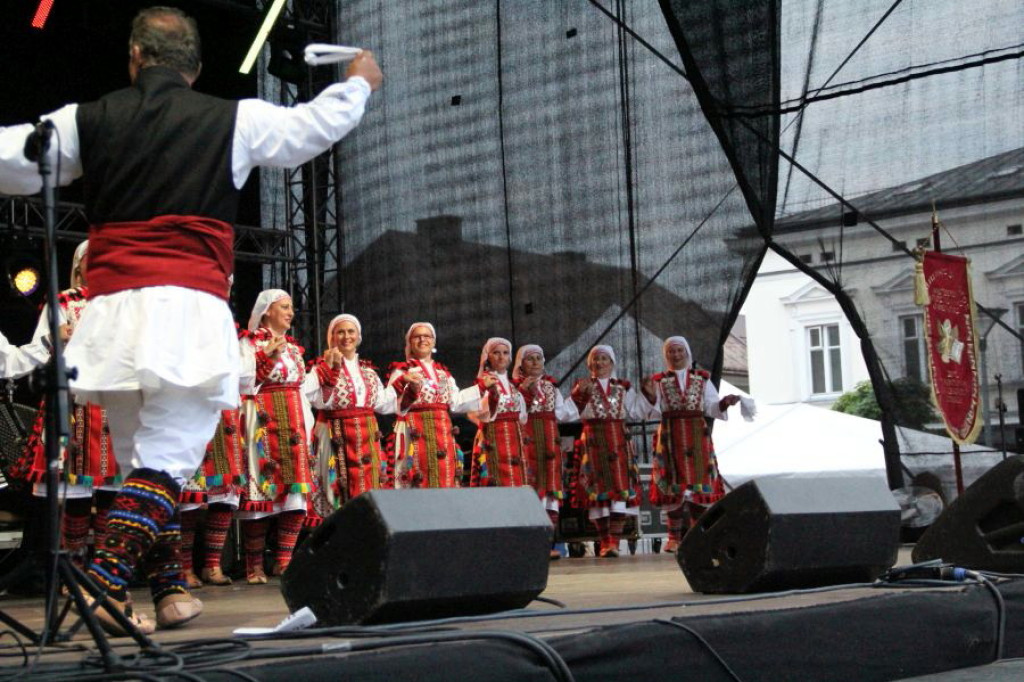 Lupi powraca na scenę