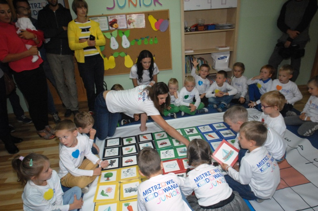 „Mistrzowie Kodowania Junior” - inauguracja pilotażowego programu w nowotarskim Przedszkolu nr 4