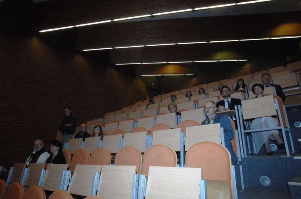 Stypendia dla studentów „Podhalańskiej Wyższej” wręczone