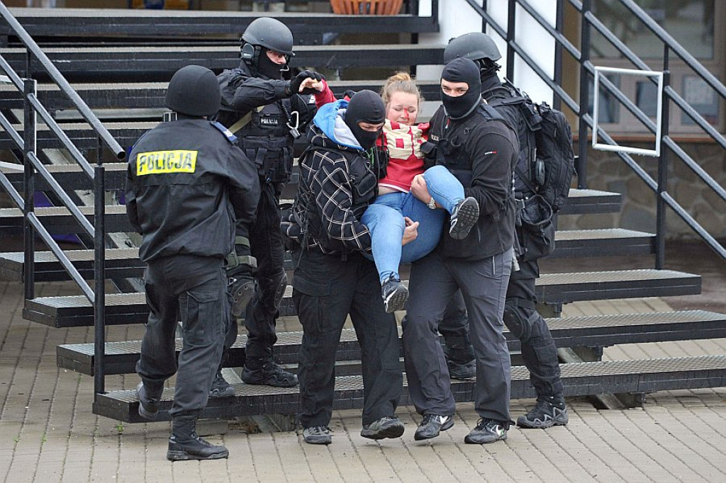 Ćwiczenia antyterrorystyczne na Kotelnicy Białczańskiej