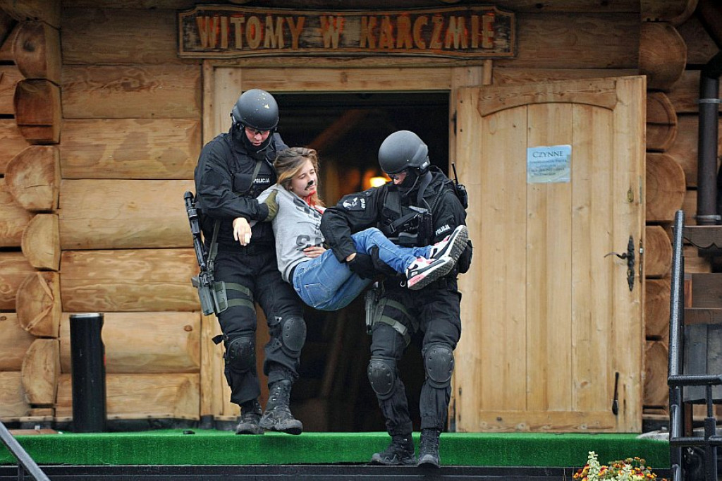 Ćwiczenia antyterrorystyczne na Kotelnicy Białczańskiej
