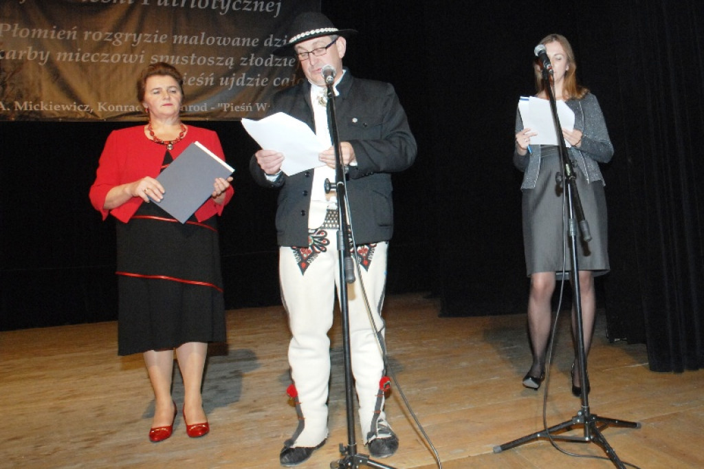 II Powiatowy Festiwal Poezji i Pieśni Patriotycznej w Nowym Targu