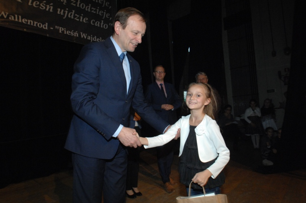 II Powiatowy Festiwal Poezji i Pieśni Patriotycznej w Nowym Targu