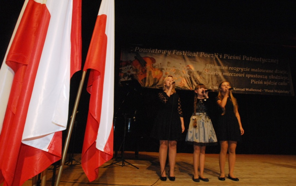 II Powiatowy Festiwal Poezji i Pieśni Patriotycznej w Nowym Targu