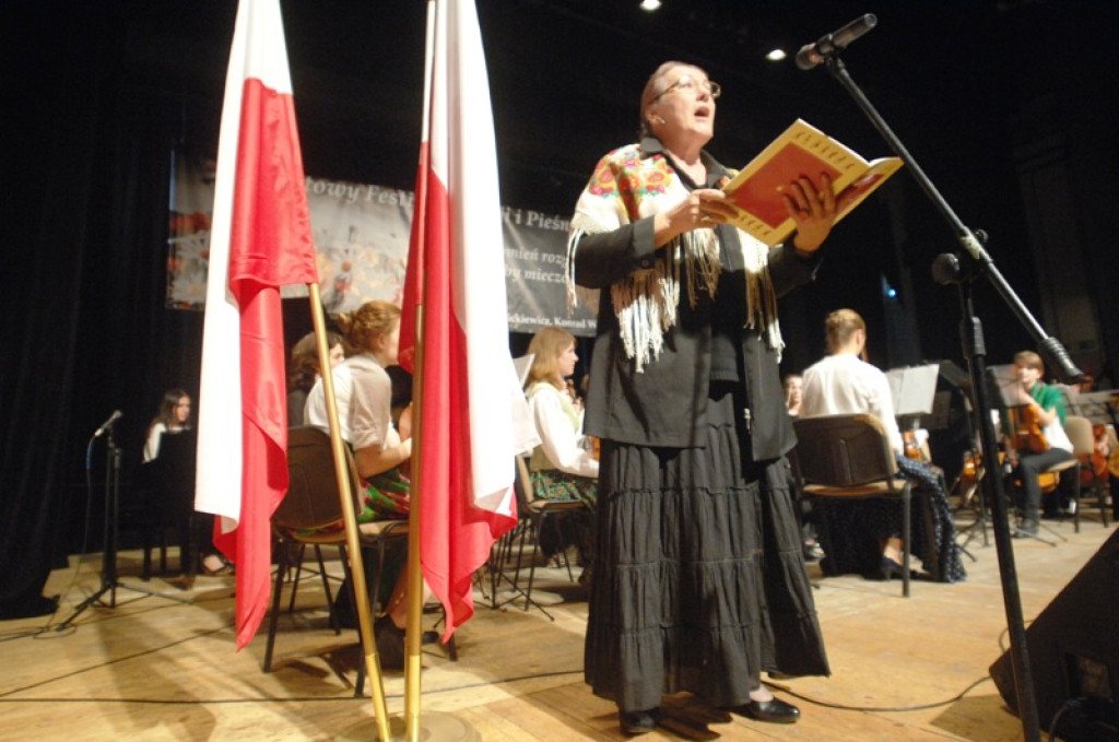 II Powiatowy Festiwal Poezji i Pieśni Patriotycznej w Nowym Targu