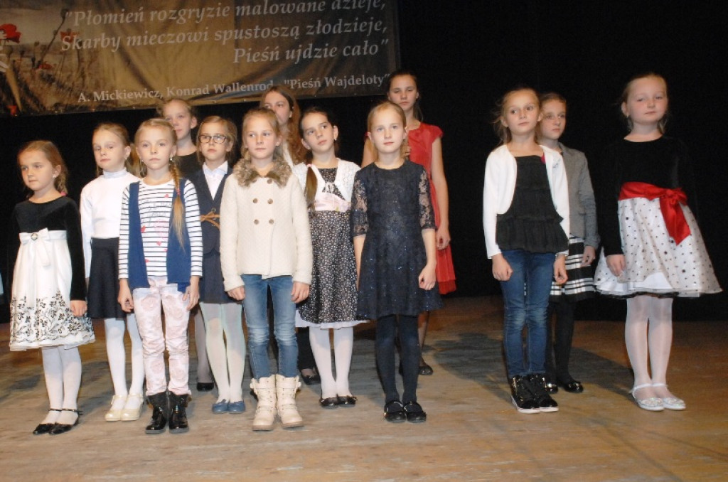 II Powiatowy Festiwal Poezji i Pieśni Patriotycznej w Nowym Targu