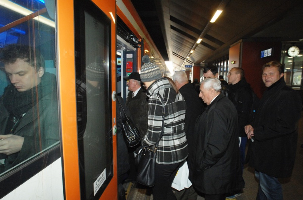 Nowotarskie samorządy na wycieczce w Balicach