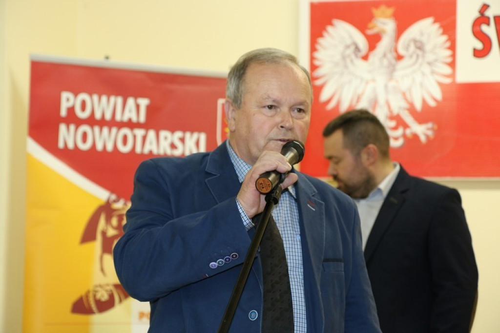 Wernisaż pokonkursowej wystawy konkursu „Niepodległość” w nowotarskim PCK