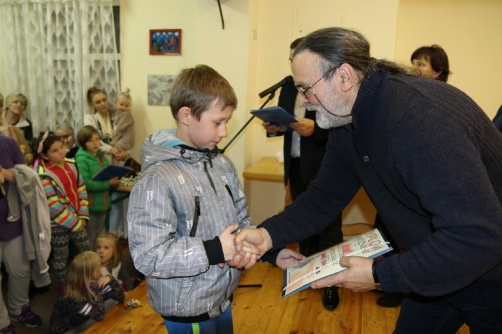 Wernisaż pokonkursowej wystawy konkursu „Niepodległość” w nowotarskim PCK