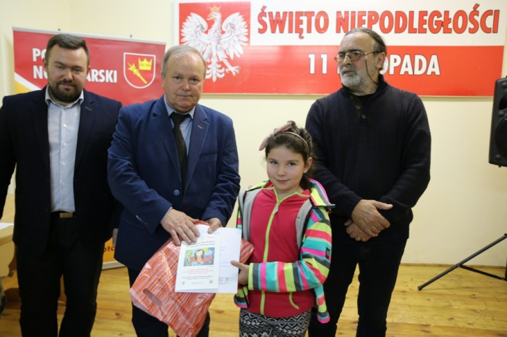 Wernisaż pokonkursowej wystawy konkursu „Niepodległość” w nowotarskim PCK
