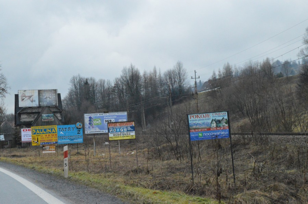 Galeria pełna reklam