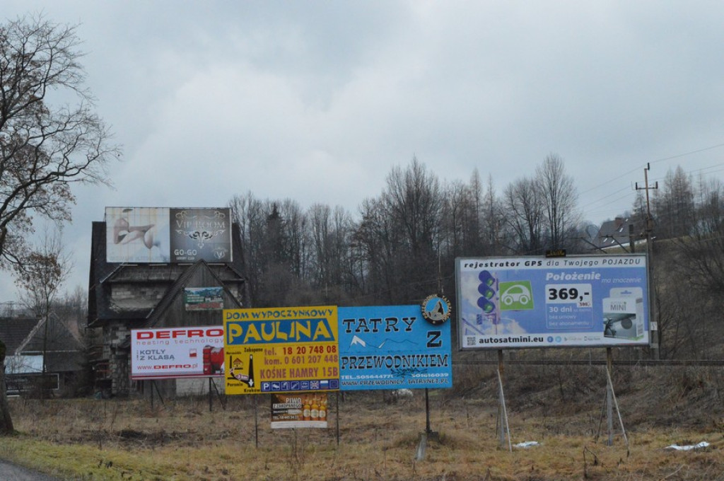 Galeria pełna reklam