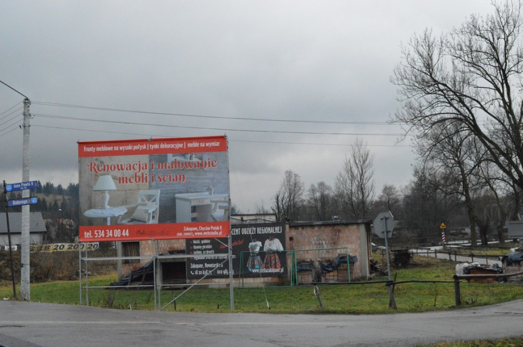 Galeria pełna reklam