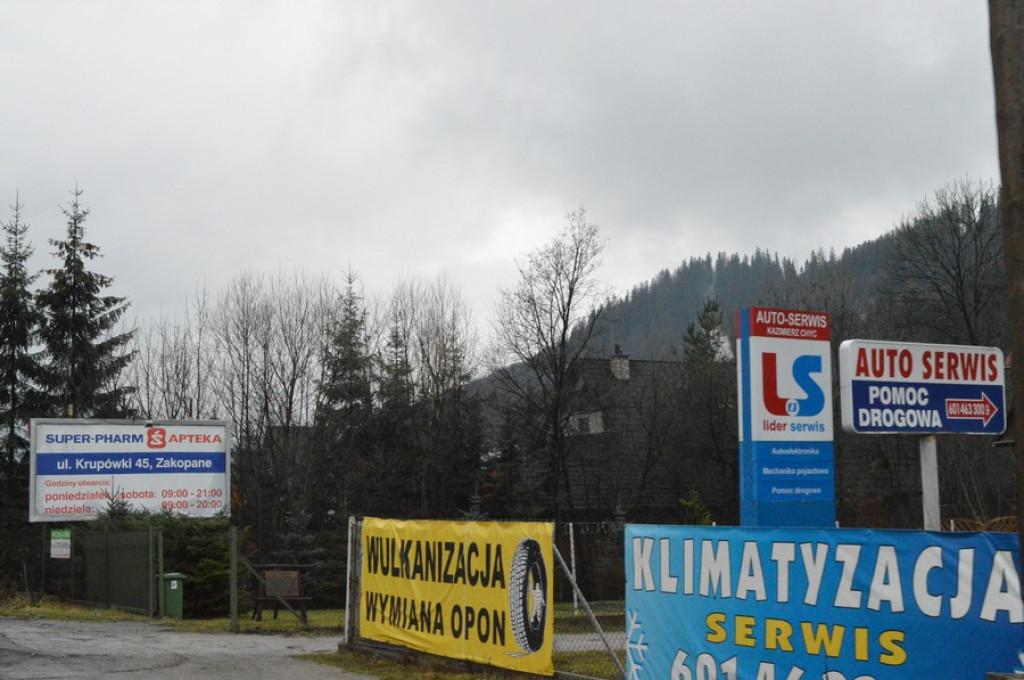 Galeria pełna reklam