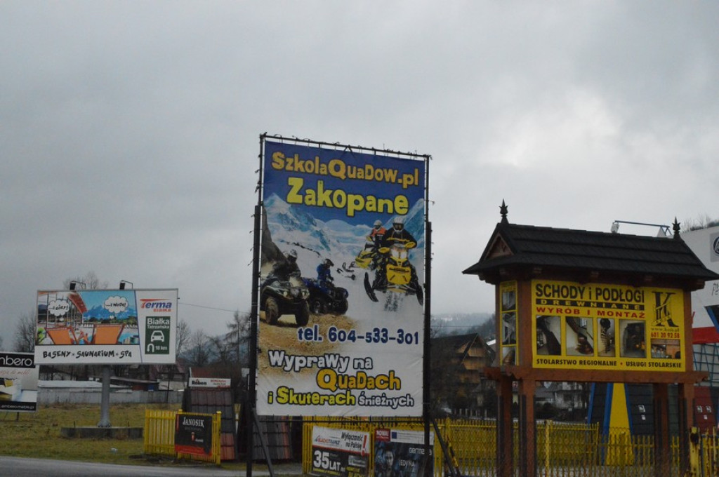 Galeria pełna reklam