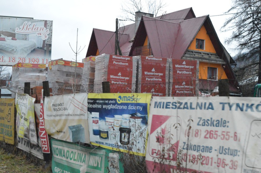 Galeria pełna reklam