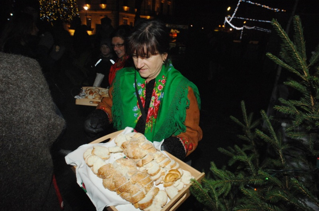 Wigilia Związku Podhalan na nowotarskim rynku