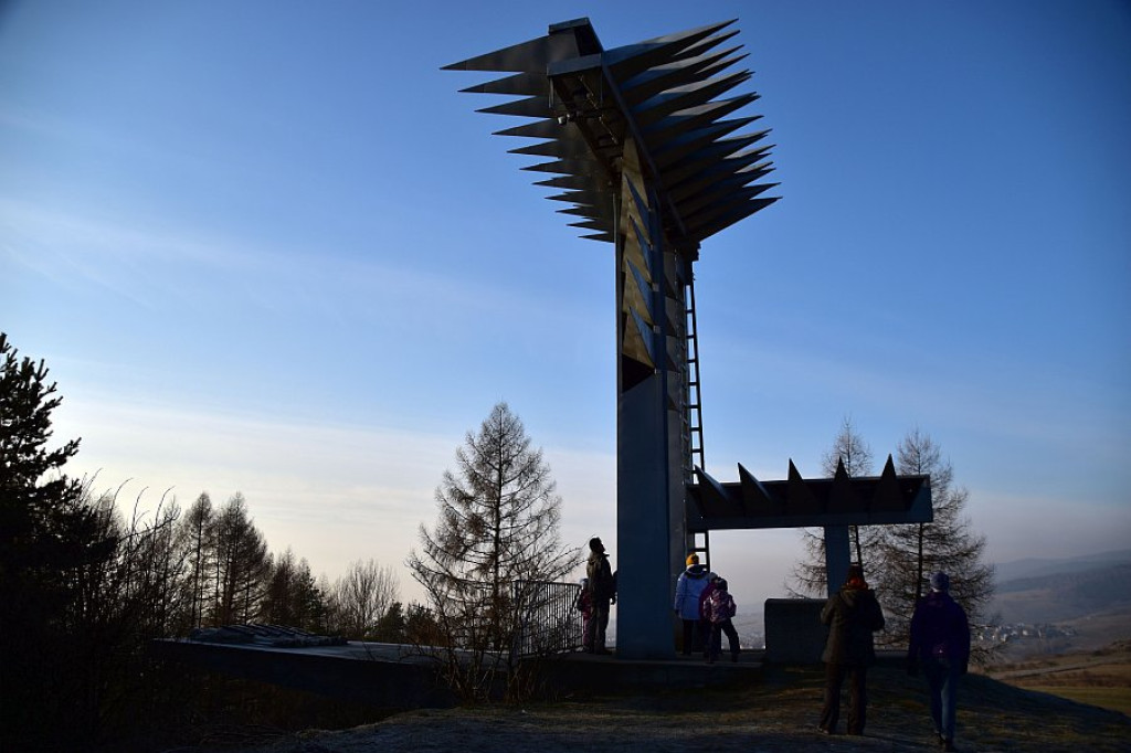 Turyści w Pieninach i nad Jeziorem Czorsztyńskim