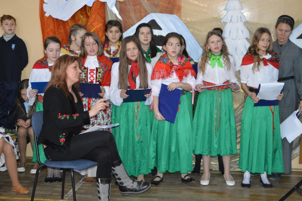 Anioły, pasterze i pokłon u żłóbka