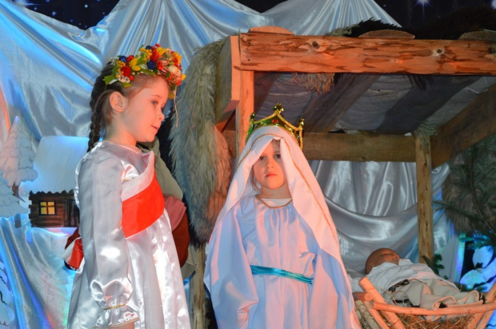 Anioły, pasterze i pokłon u żłóbka