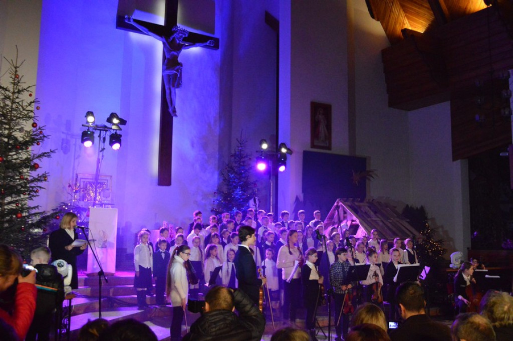 Kolędy, jazz i jubileusz szkoły