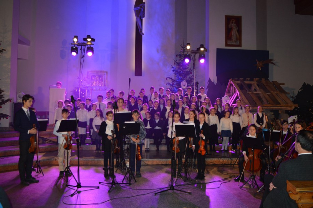 Kolędy, jazz i jubileusz szkoły