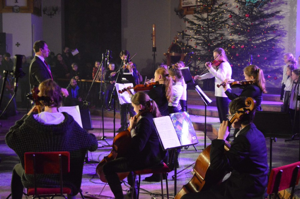 Kolędy, jazz i jubileusz szkoły