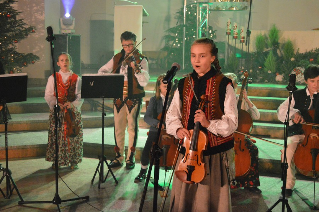 Kolędy, jazz i jubileusz szkoły