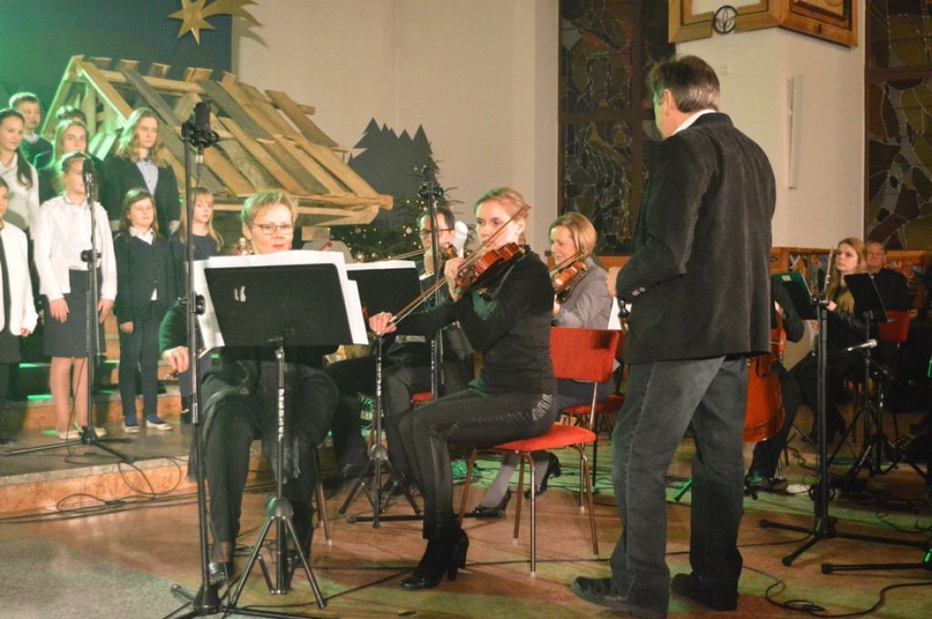 Kolędy, jazz i jubileusz szkoły
