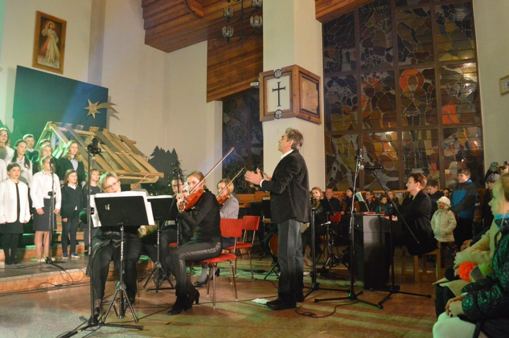 Kolędy, jazz i jubileusz szkoły