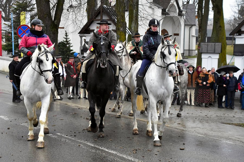 Ostatni odcinek konnej sztafety na Rok Miłosierdzia