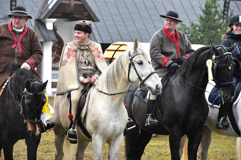 Ostatni odcinek konnej sztafety na Rok Miłosierdzia