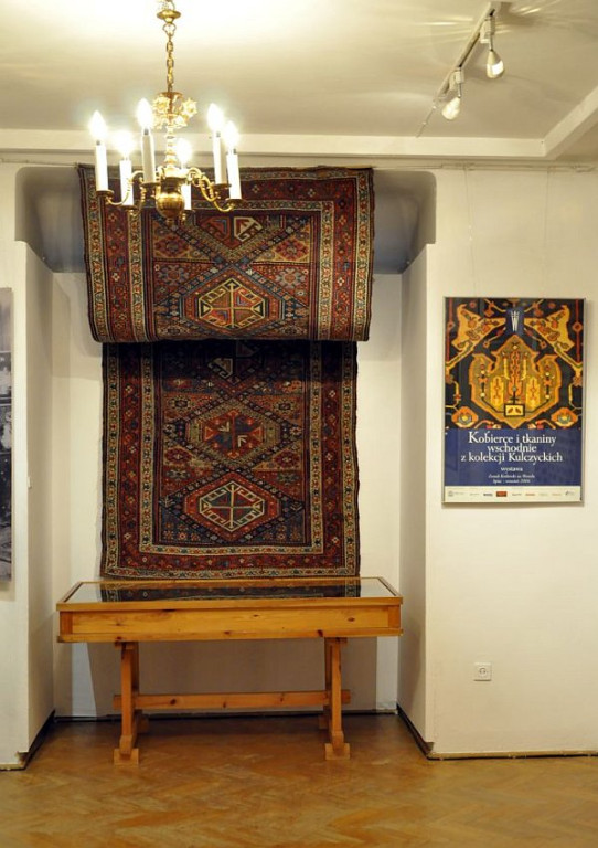 Galeria Kulczyckich: Wystawa kobierców i tkanin wschodnich