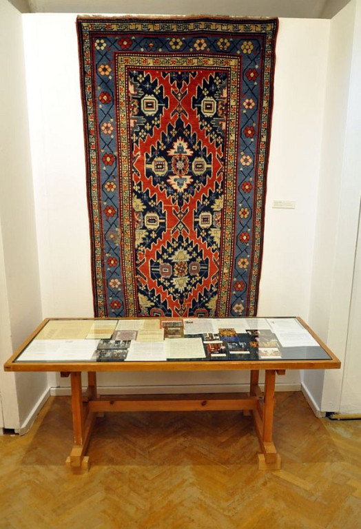 Galeria Kulczyckich: Wystawa kobierców i tkanin wschodnich