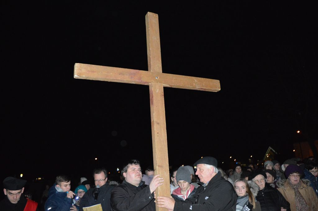 Krzyż na ulicach