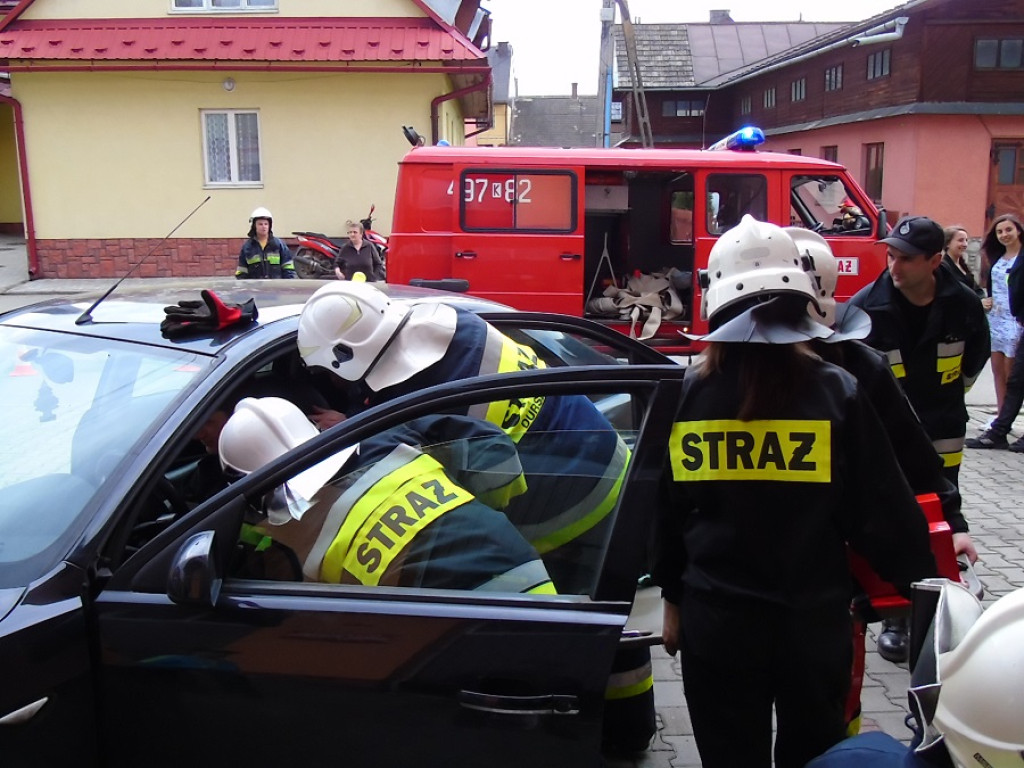 Manewry strażackie w Nowej Białej