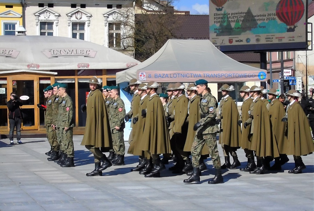 Nowy Targ: Maszerują po rynku