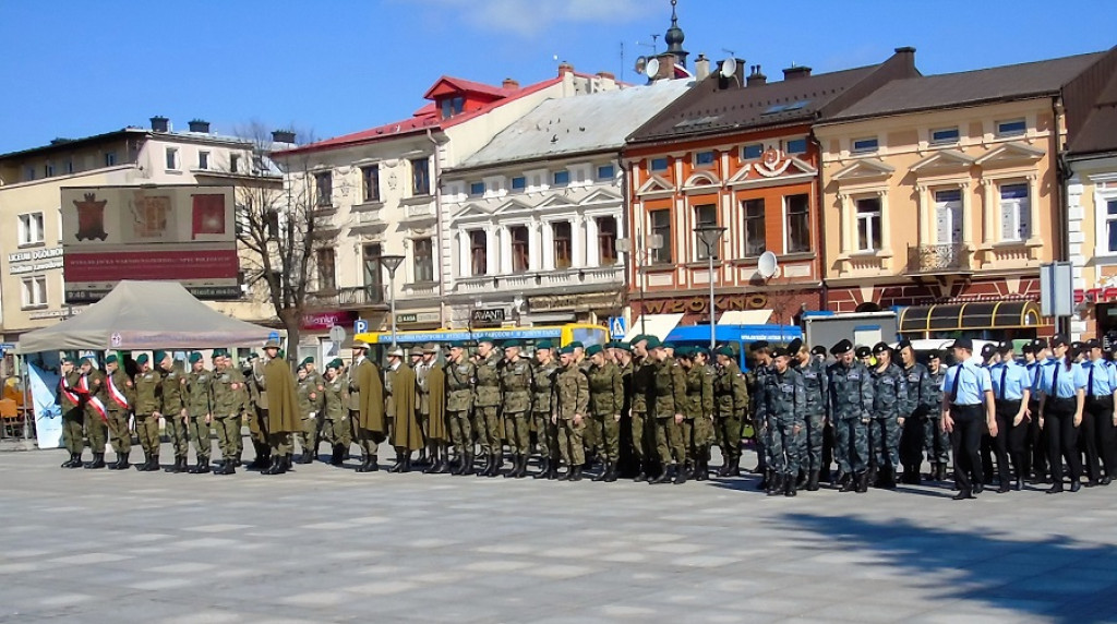 Nowy Targ: Maszerują po rynku