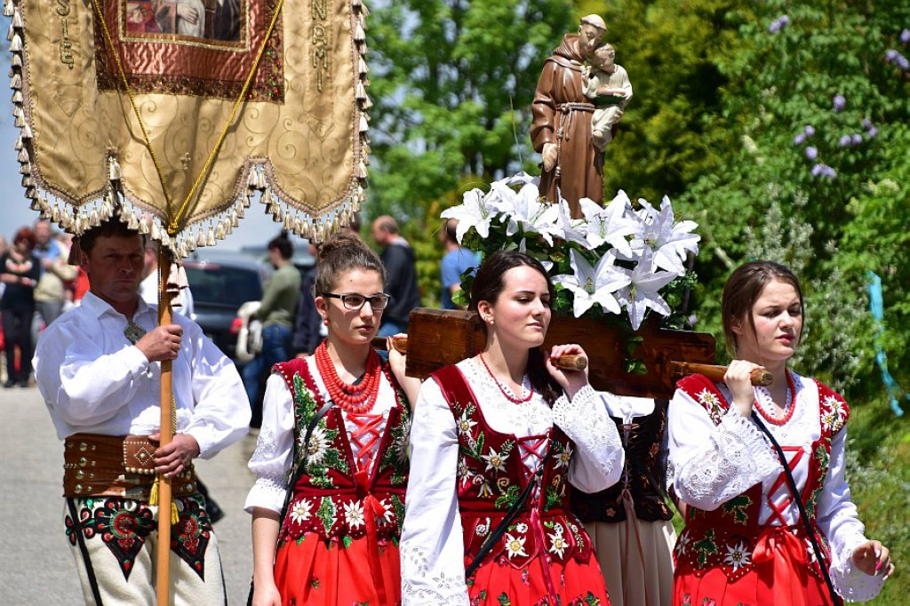 Procesja Bożego Ciała w Brzegach