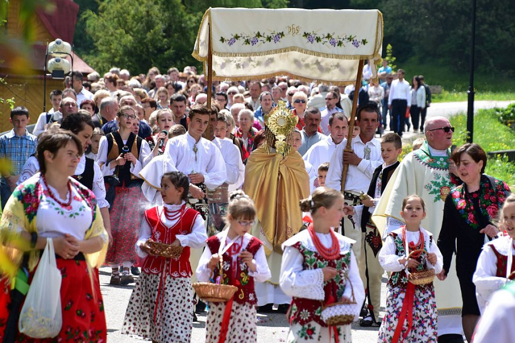 Procesja Bożego Ciała w Brzegach