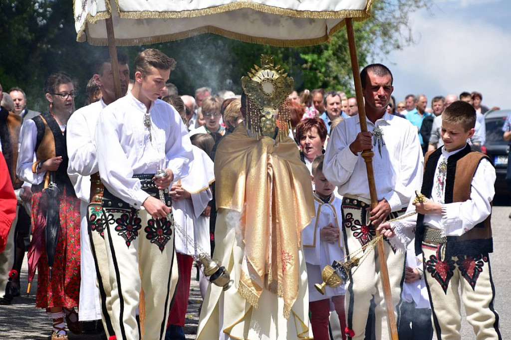 Procesja Bożego Ciała w Brzegach