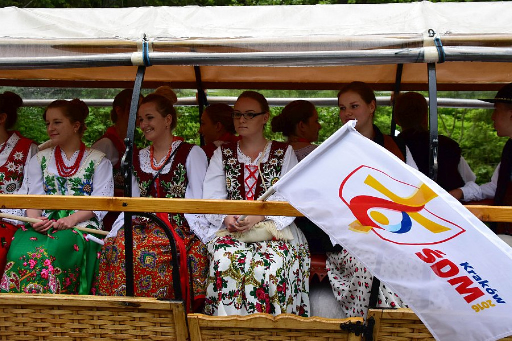 Insygnia Światowych Dni Młodzieży nad Morskim Okiem