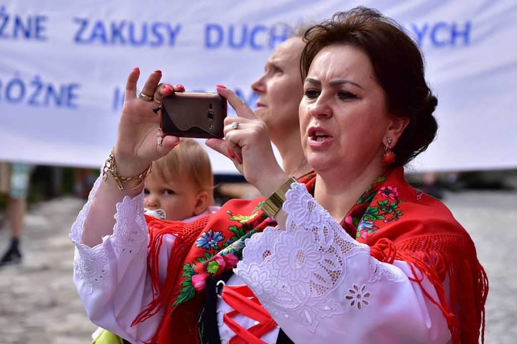 Insygnia Światowych Dni Młodzieży nad Morskim Okiem