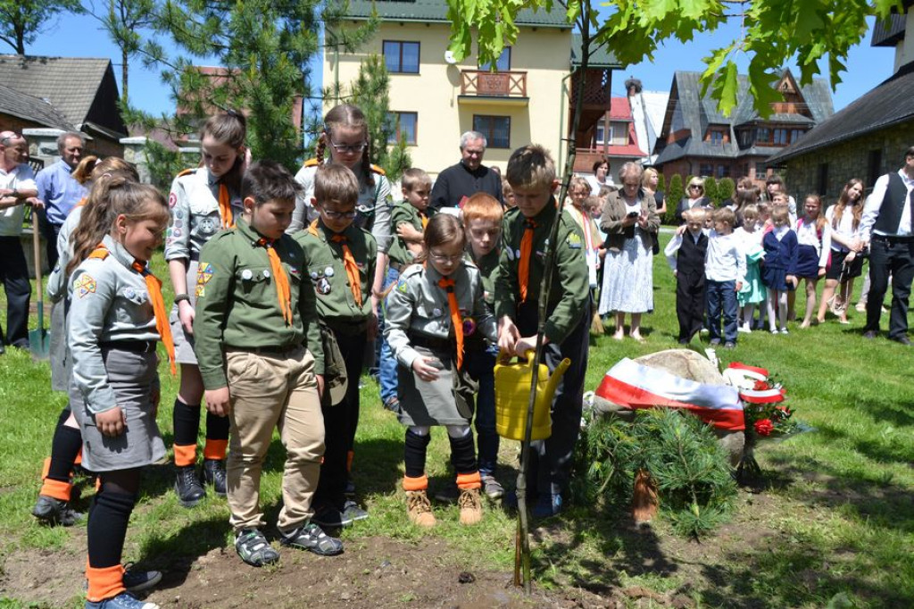 Dąb Pamięci w Rogoźniku