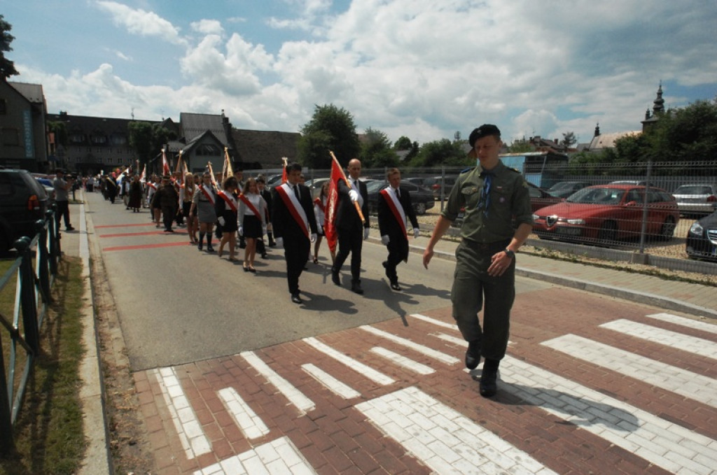 Odsłonięcie tablicy pamiątkowej na budynku SP nr 5