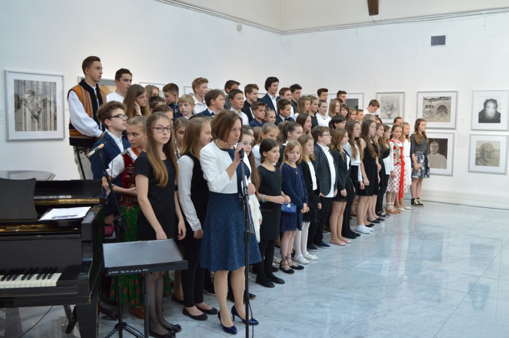 Śpiew, gra, balet i ordery