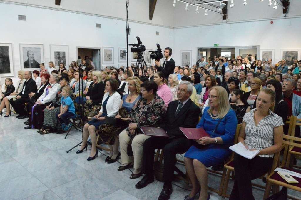 Śpiew, gra, balet i ordery